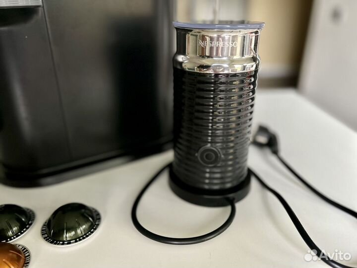 Кофемашина nespresso vertuo next + капучинатор