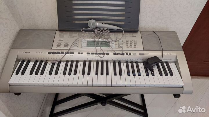 Синтезатор Casio LK- 270