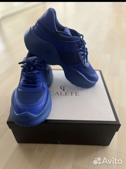 Кроссовки женские 40 размер новые