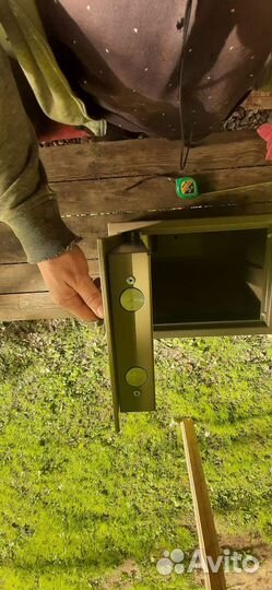 Сейф металлический