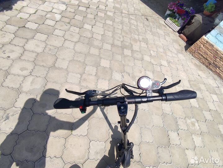 Электросамокат с сиденьем взрослый