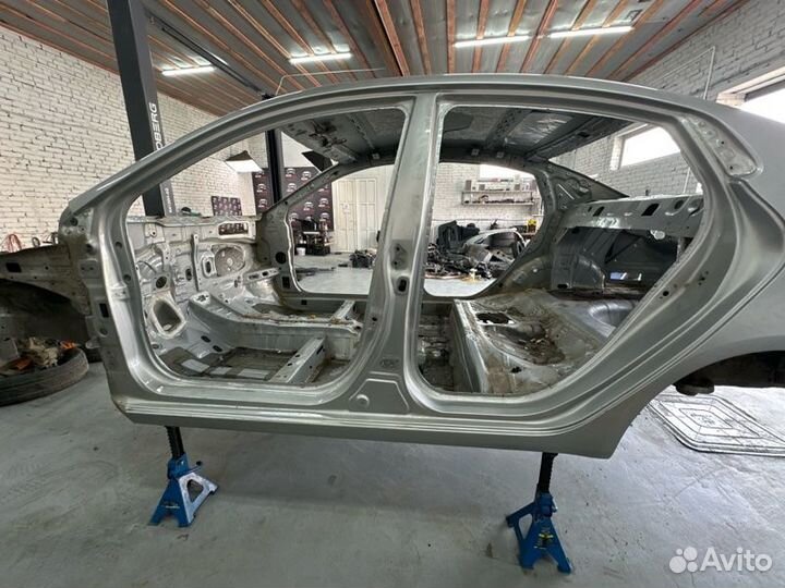 Порог со стойкой левый Kia Rio QB 1.6 G4FC 2017