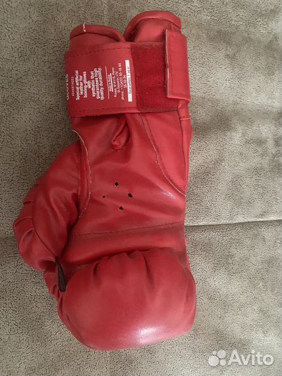 Боксерские перчатки