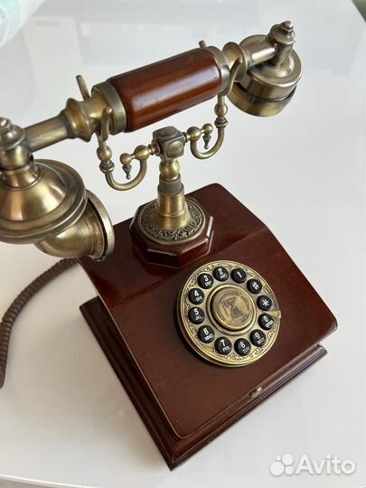 Ретро телефон