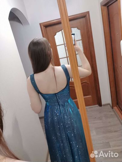 Вечернее платье