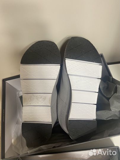 Кроссовки женские tendence