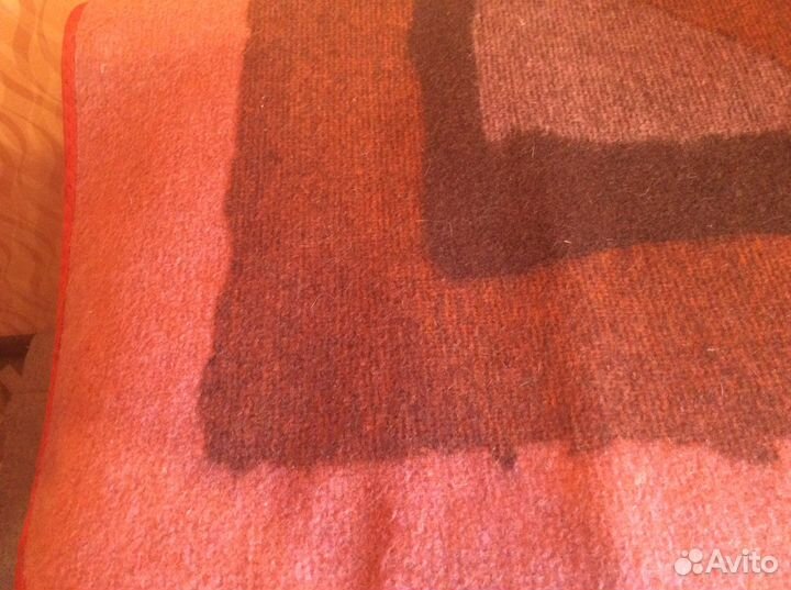 Одеяло шерстяное полуторное