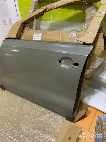 Дверь передняя левая на volkswagen polo