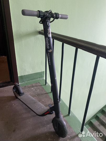 Электросамокат ninebot kickscooter es2