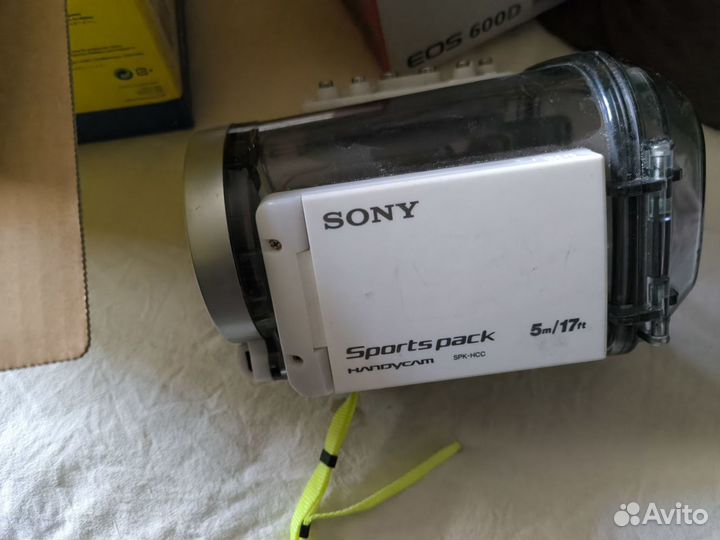 Камера и бокс для подводной съёмки Sony