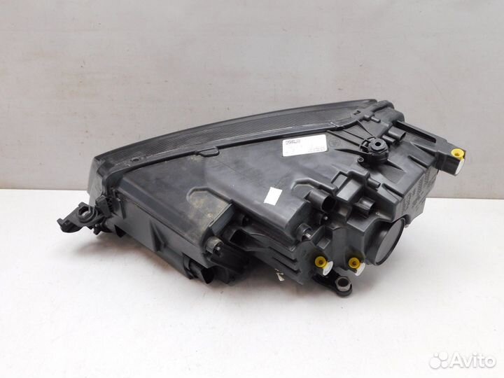 Фара правая Skoda Karoq