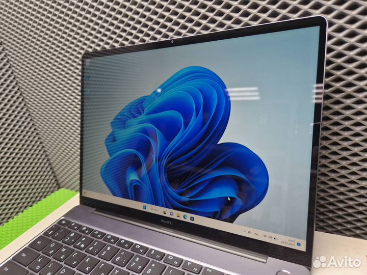 Ноутбук huawei Intel i5 8-th