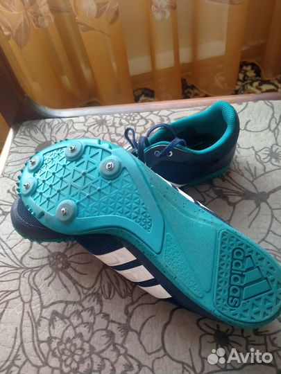 Продам шиповки Adidas беговые