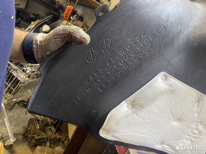 Обшивка багажника левая на hyundai solaris 2