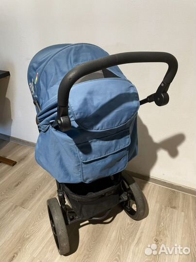 Коляска прогулочная