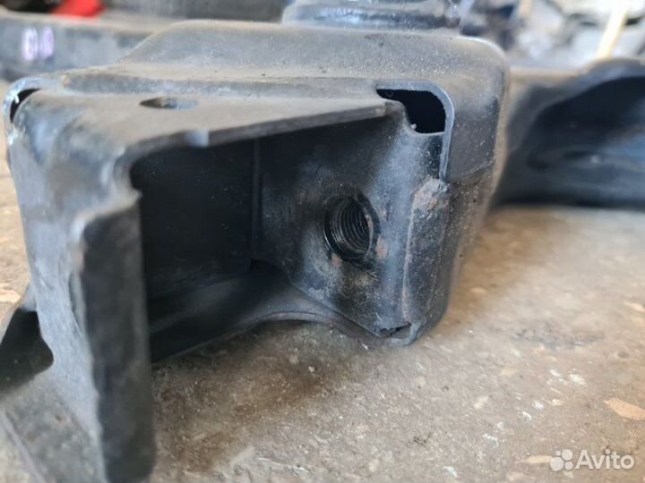 Подрамник Mitsubishi Asx