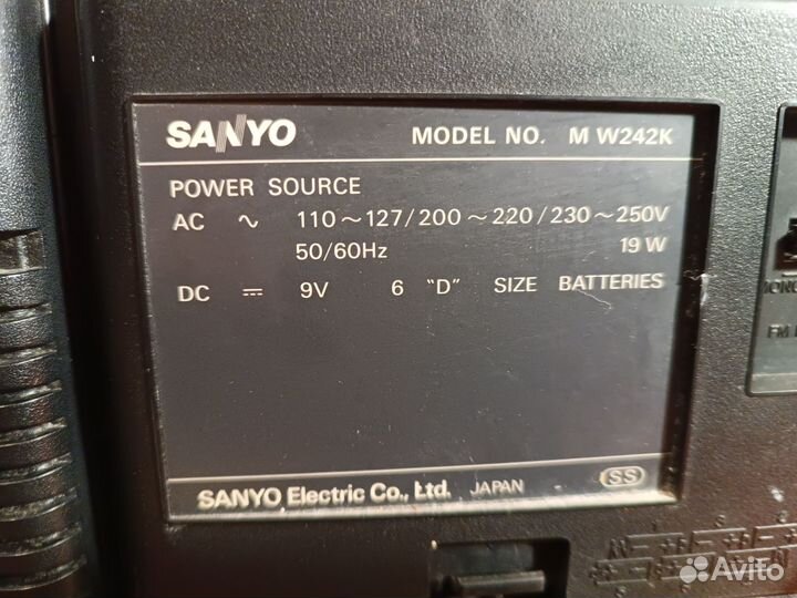 Магнитола Sanyo M W242K