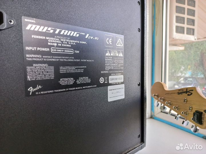 Комбик Fender Mustang I (v.2) и гитара Squier BS