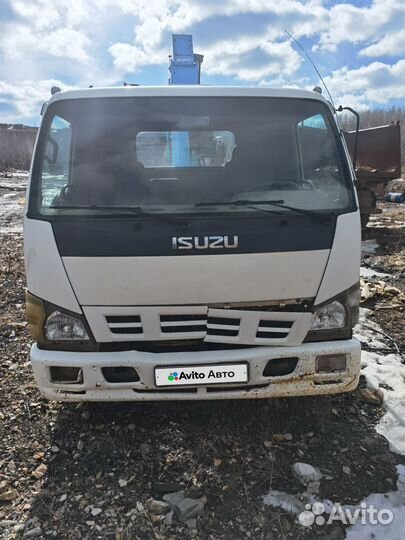 Isuzu Elf с КМУ, 2010