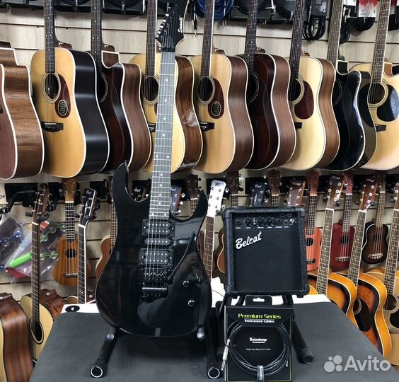 Электрогитара, комбик, шнур, медиаторы(комплект)