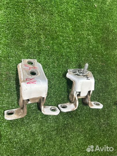 Петля двери Mazda Cx-5 Ke Рест. 11-17 2.0