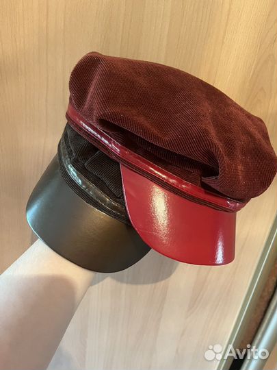 Берет женский