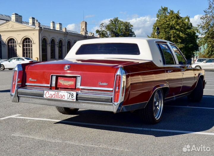 Прокат ретро автомобиля Cadillac