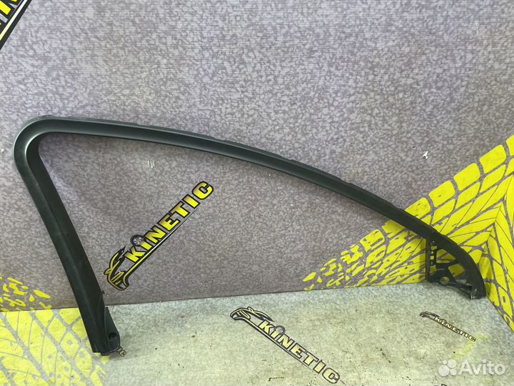 Накладка передней левой двери Insignia Инсигния