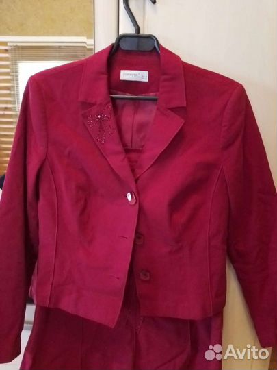 Костюм пиджак и юбка