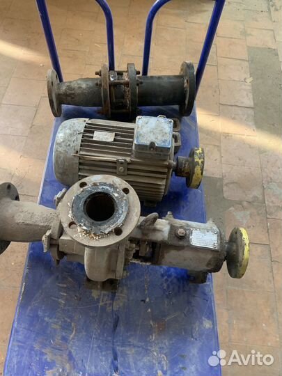 Электродвигатель с насосом