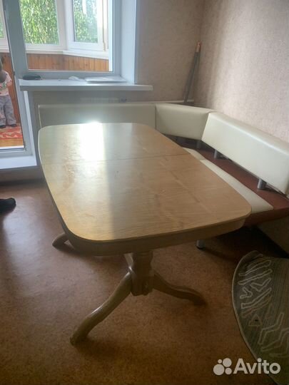 Кухонный уголок со столом бу