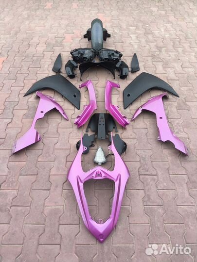 Пластик Yamaha YZF-R1