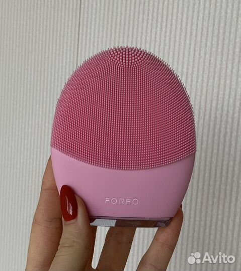 Очищающая щетка-массажер для лица Foreo Luna 3