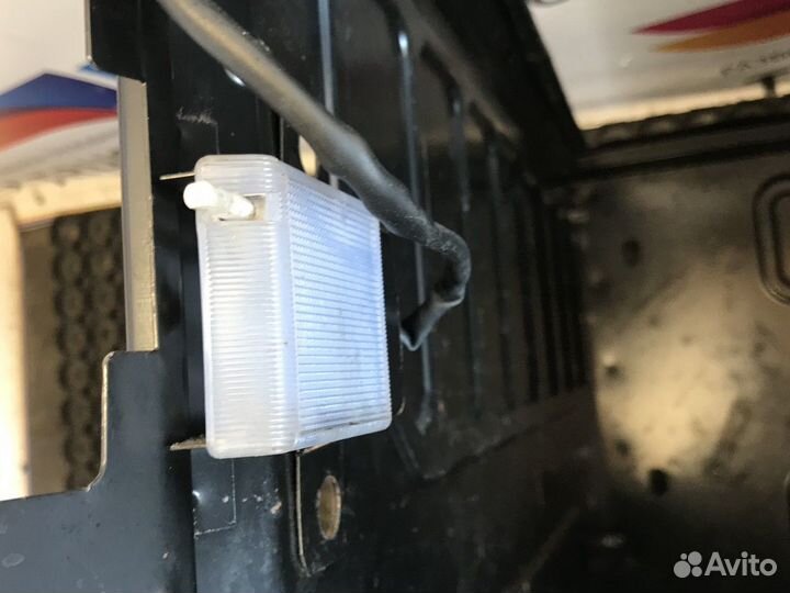 Ящик вещевой левый Mercedes-Benz Actros