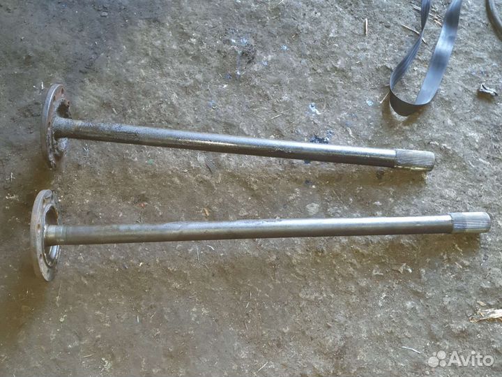 Полуось International 9800 Eaton