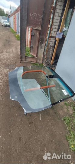 Стекло лобовое пежо 308 Peugeot 308 c 2007 года