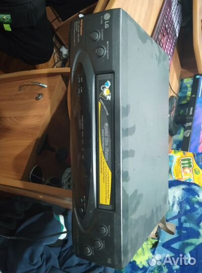 Видео магнитофон lg