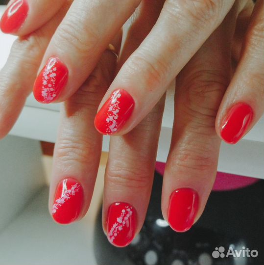 Маникюр, педикюр,наращивание