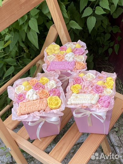 Шоколадные букеты по500р учителю подарок
