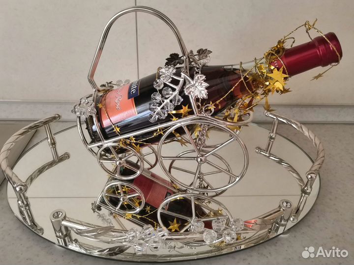 Поднос, держатель для вина, диспенсер для напитков