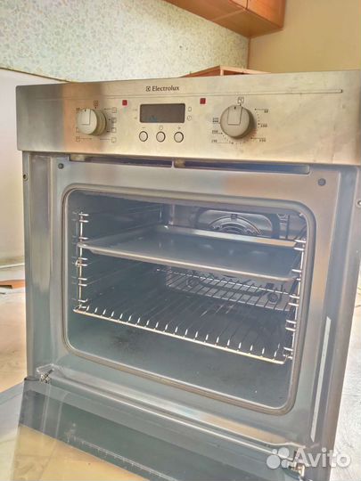 Духовой шкаф electrolux