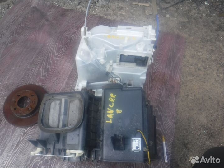 Корпус отопителя Mitsubishi Lancer 8 1992-2000