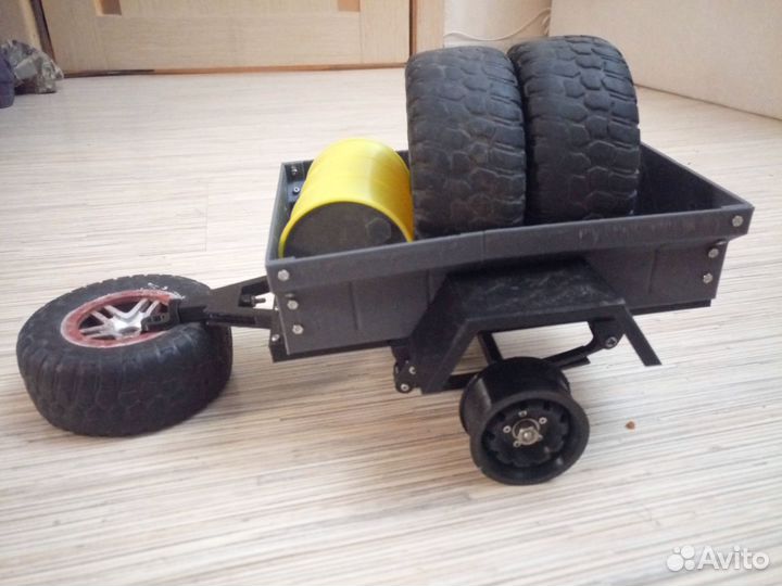 Большой прицеп для радиоуправляемой модели 1/10