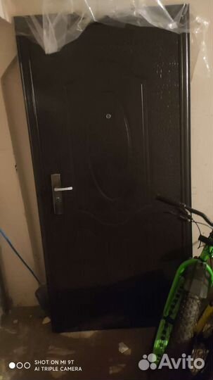 Дверь входная железная новая