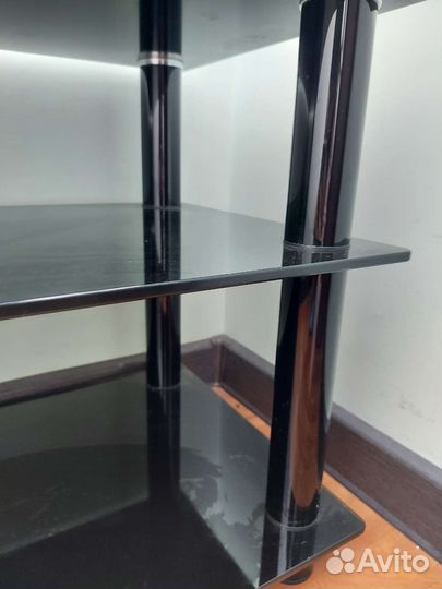 Стеклянная тумба