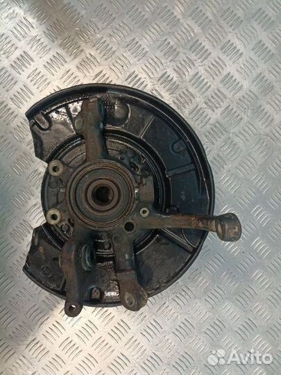 Кулак цапфа задний левый Mercedes-Benz W220