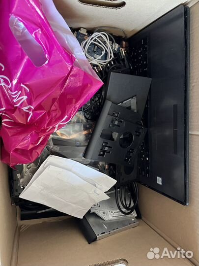 Продаю коробку с компектующими ноутбуков