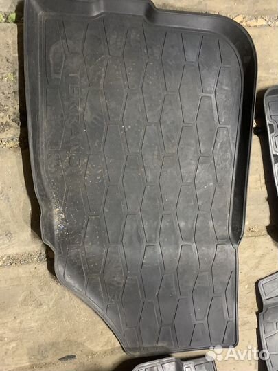 Автомобильные коврики nissan terrano