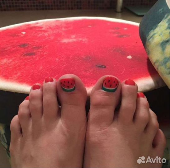 Маникюр и педикюр