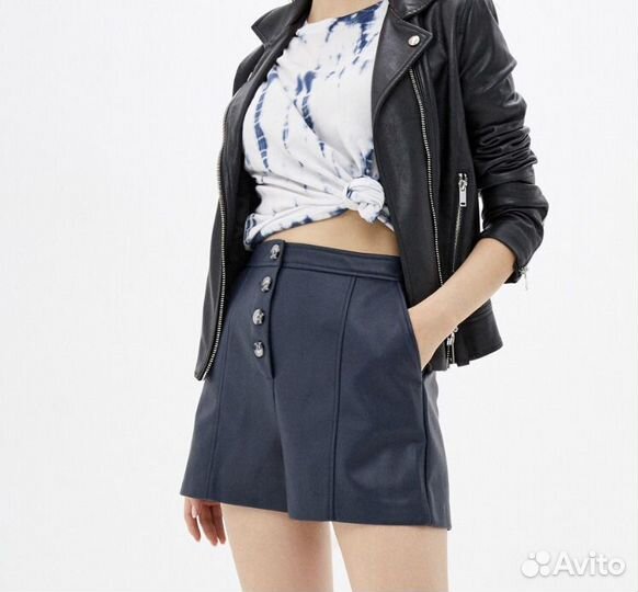 Синие кожаные шорты